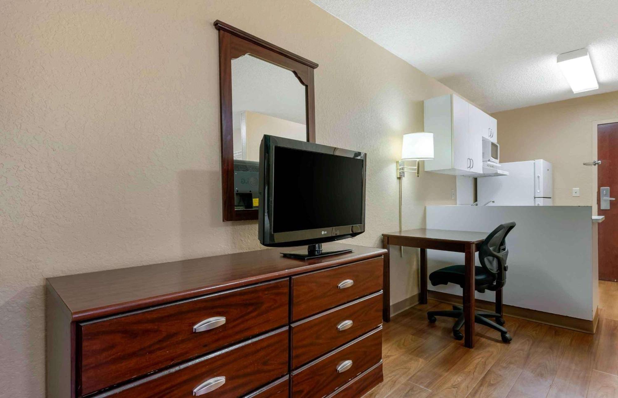 Extended Stay America Select Suites - Jacksonville - Lenoir Avenue East Exterior foto