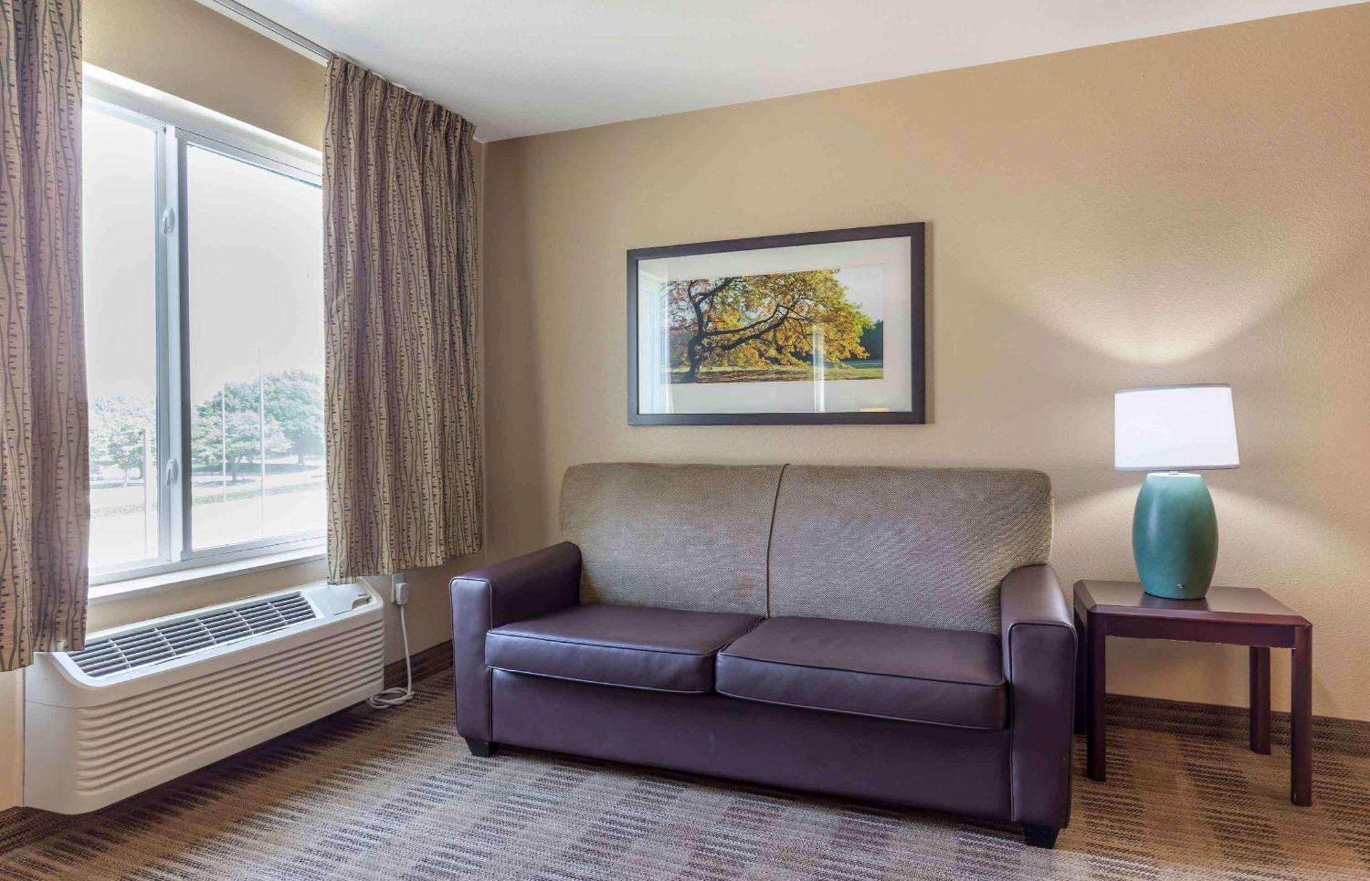Extended Stay America Select Suites - Jacksonville - Lenoir Avenue East Exterior foto